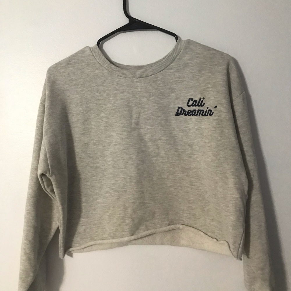cropped grey sweatshirt